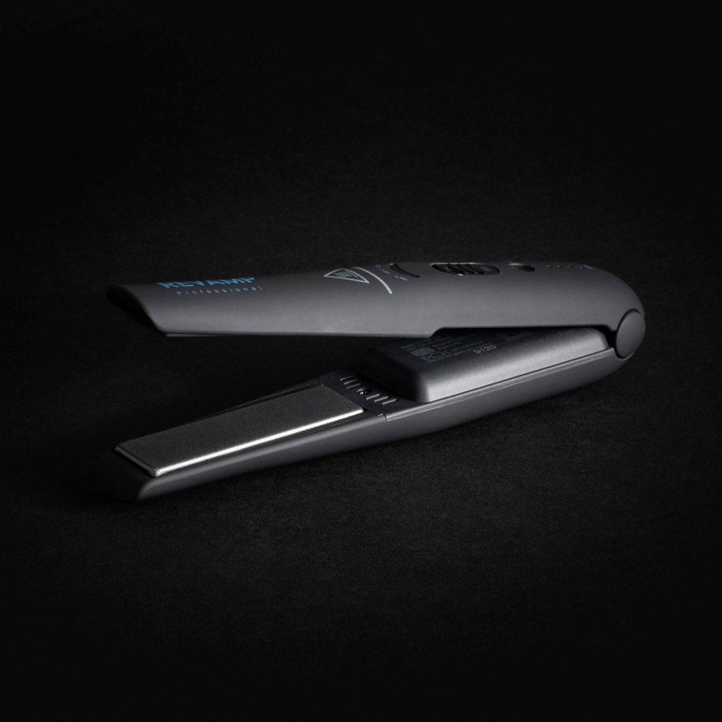 Revamp Progloss Liberate Compact Straightener